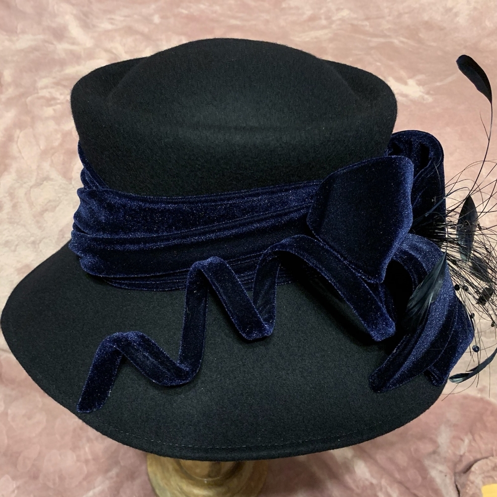 Church hat - Picture 2 of 3